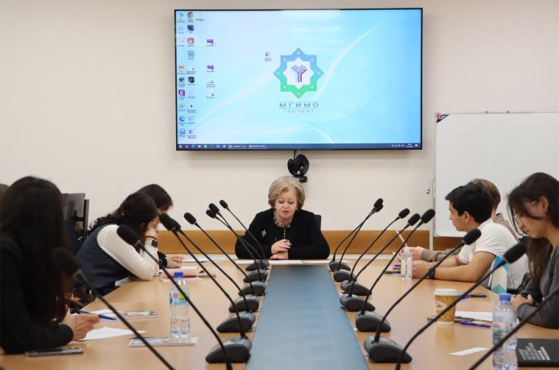 Начало занятий на подготовительных курсах в МГИМО-Ташкент