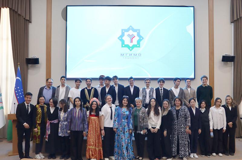 Лицеисты МГИМО-Ташкент достойно отметили День государственного языка