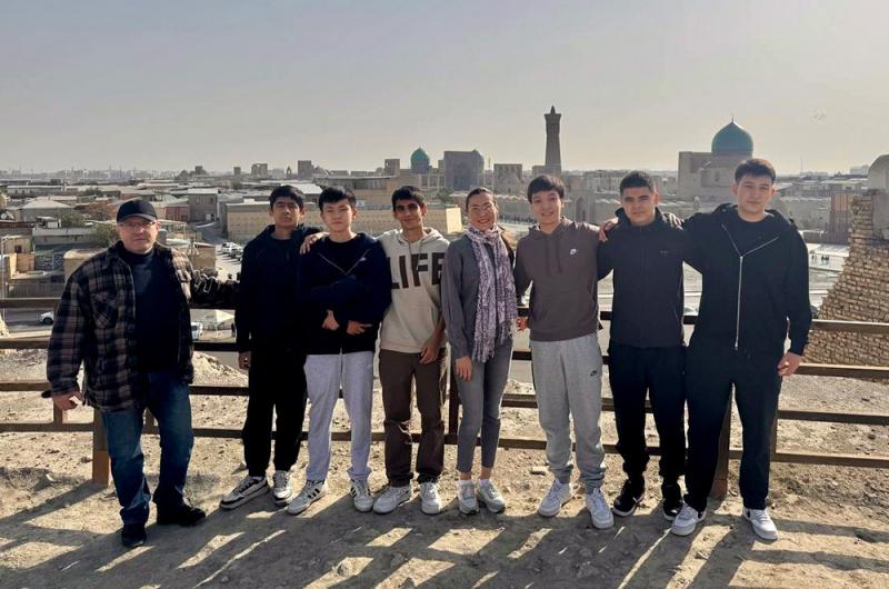 Лицеисты МГИМО-Ташкент изучают культурное наследие Бухары