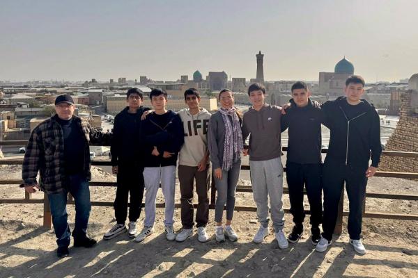 Лицеисты МГИМО-Ташкент изучают культурное наследие Бухары