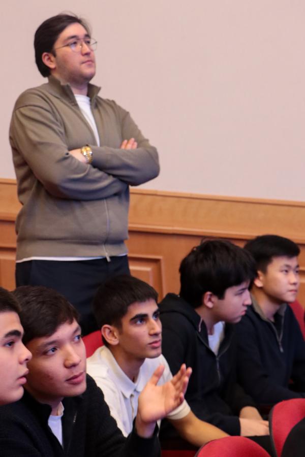 Новогоднее настроение в лицее МГИМО-Ташкент!